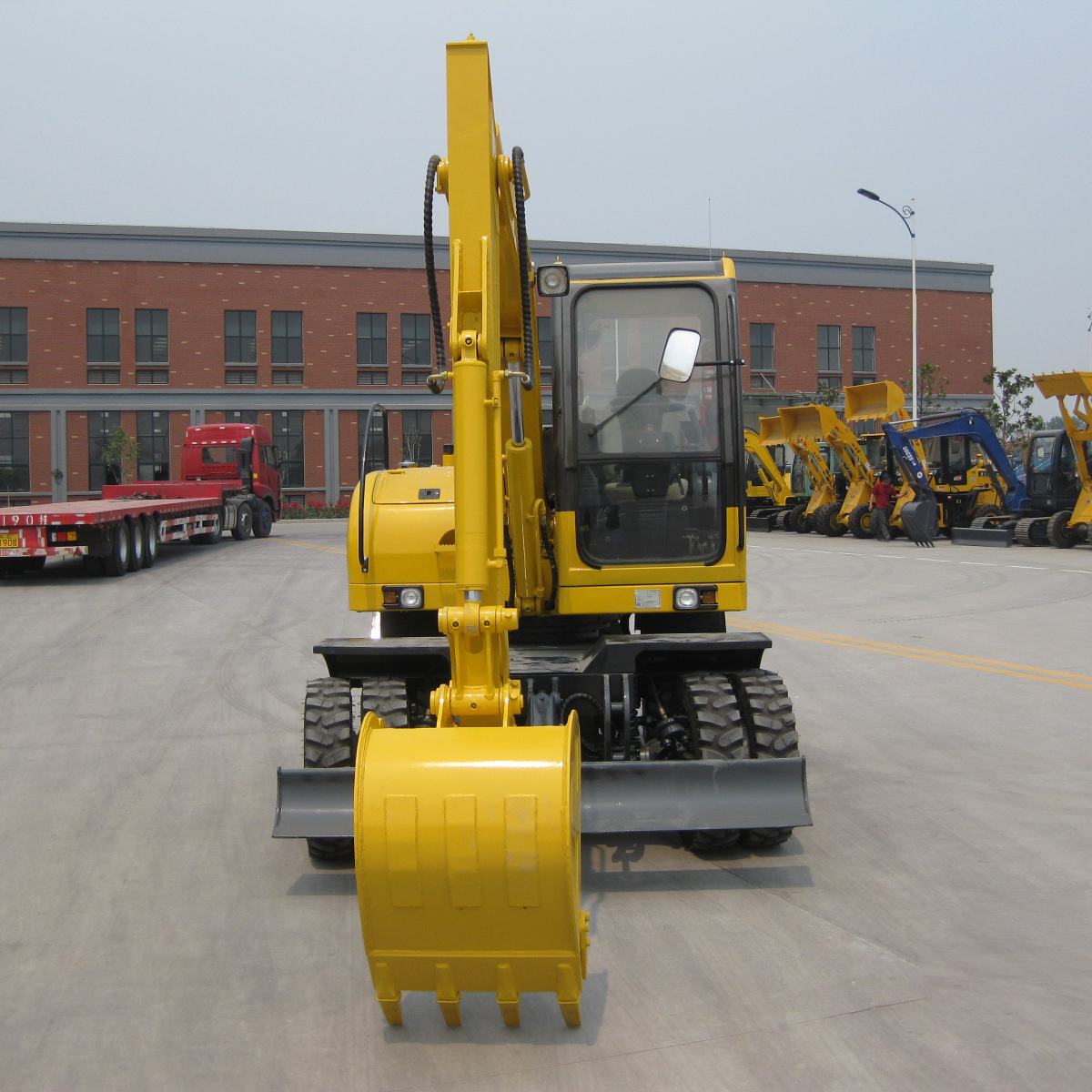 MODEL:LC-YL80(wheel excavator)