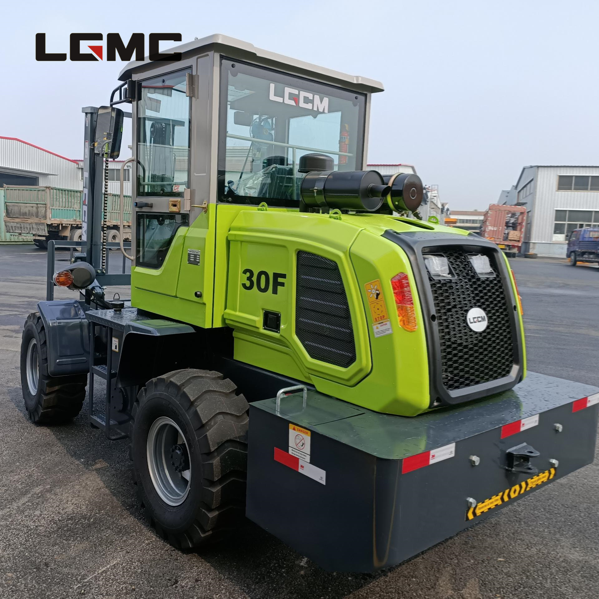 LC30F OFF-ROAD FORKLIFT