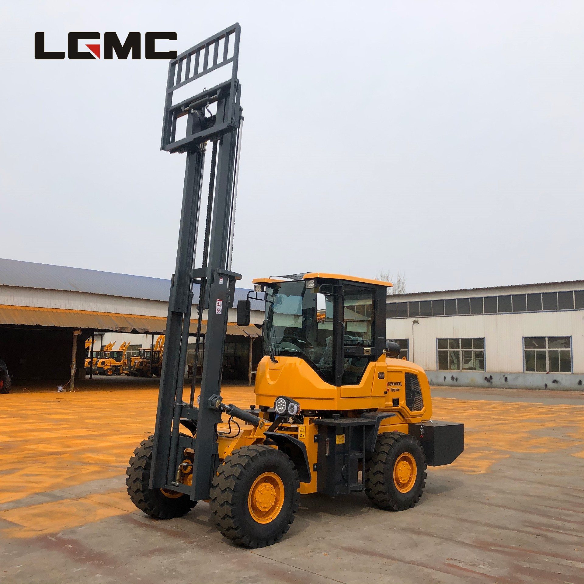 LC30F宽视野WFOV  OFF-ROAD FORKLIFT