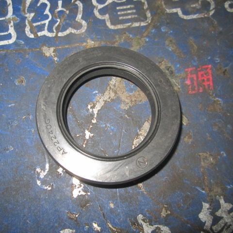 13B0300		Oil seal TCN-38; 58×11