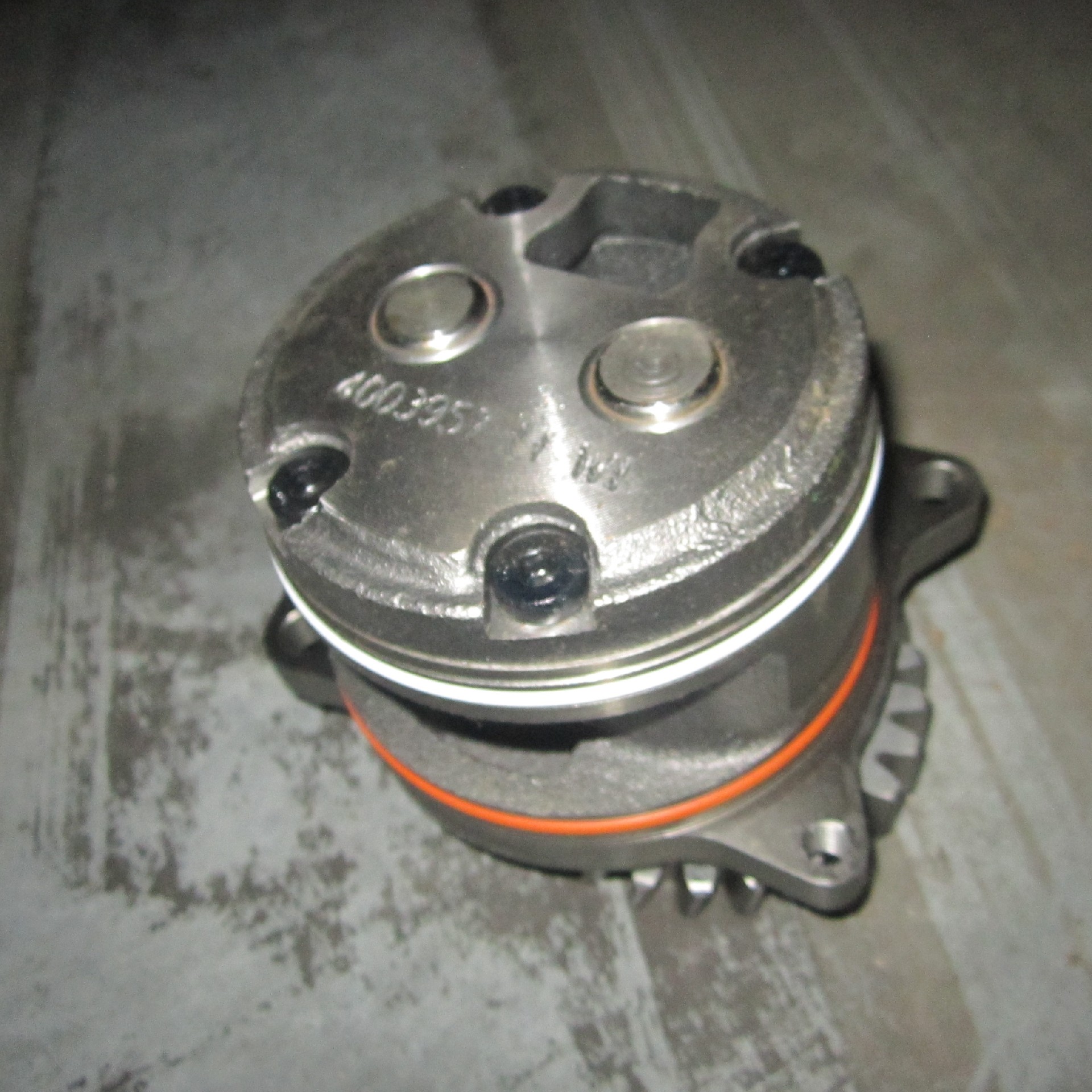 SP106455	4003950	Oil pump