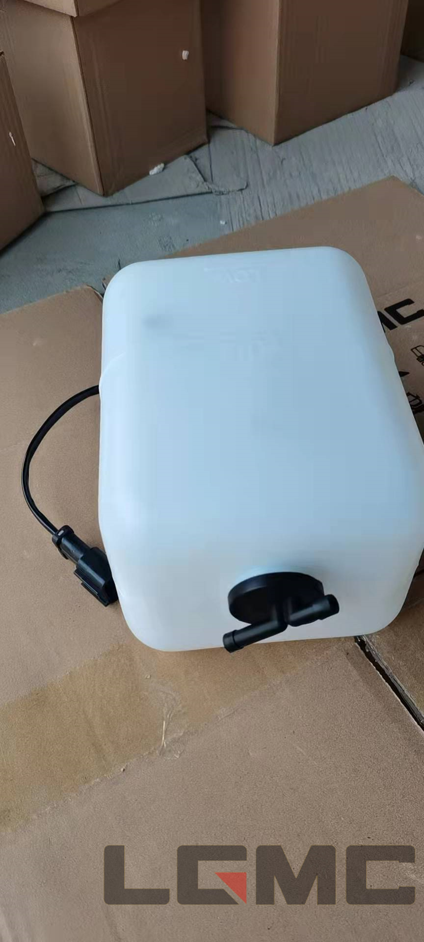 20Y-06-15240 Auxiliary water tank PC200-7