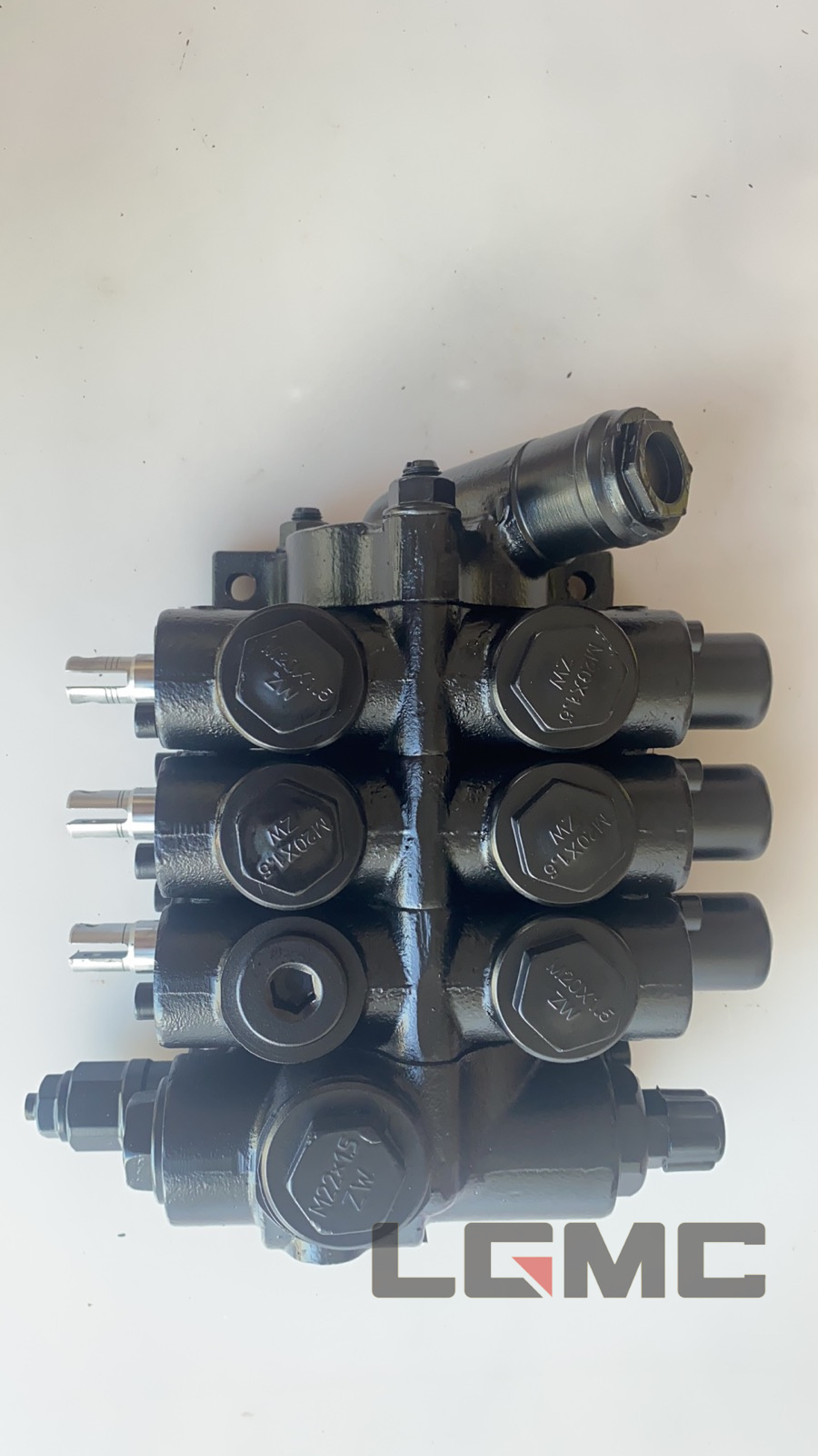 12C1251 Triple multi-way valve