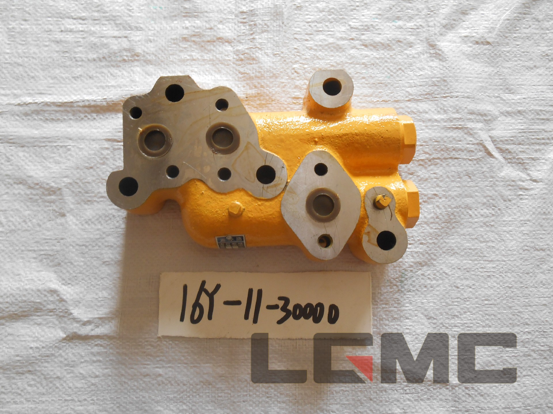 16Y-11-30000 Combination valve