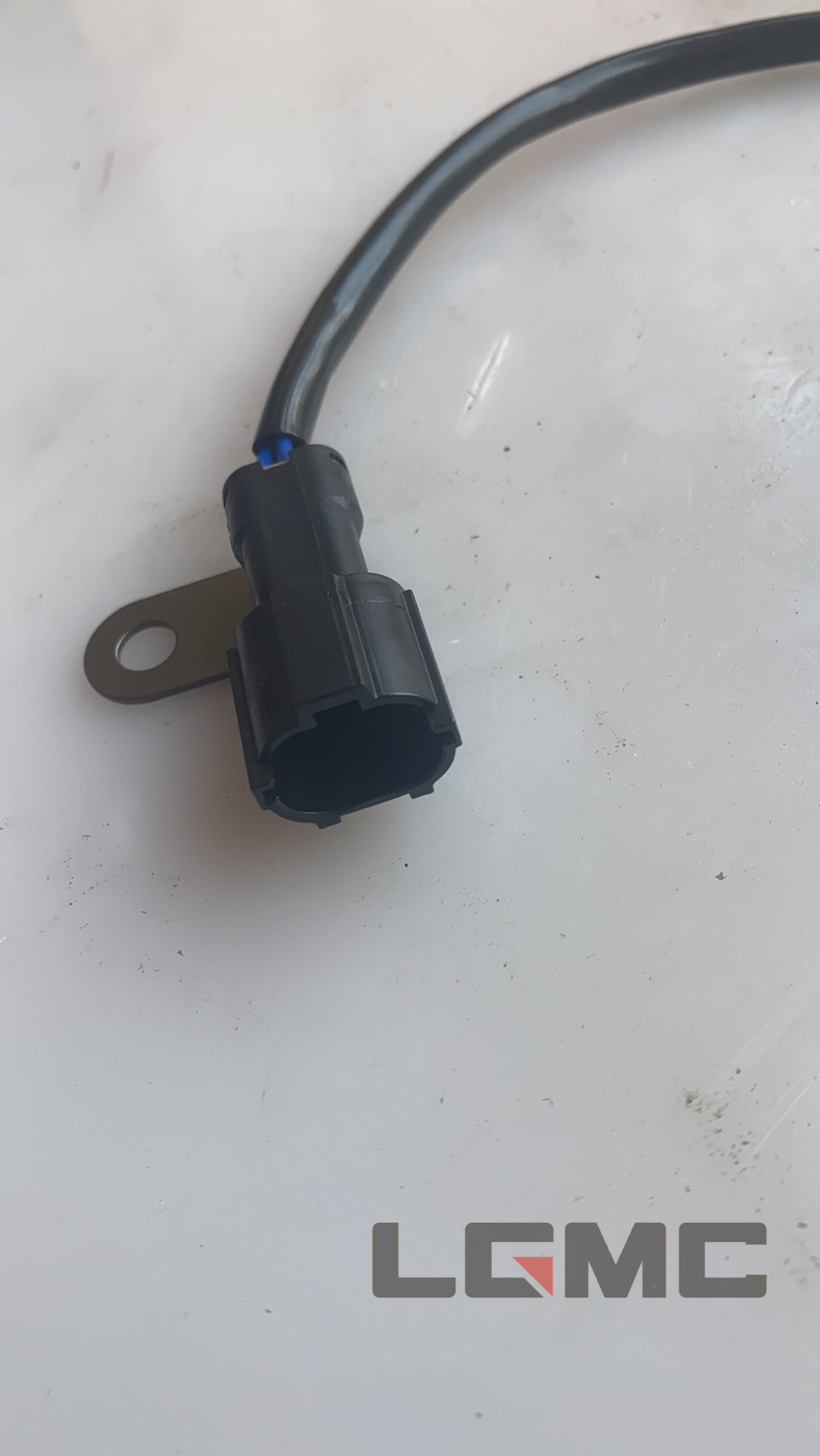 1-81510343-2 Sensor