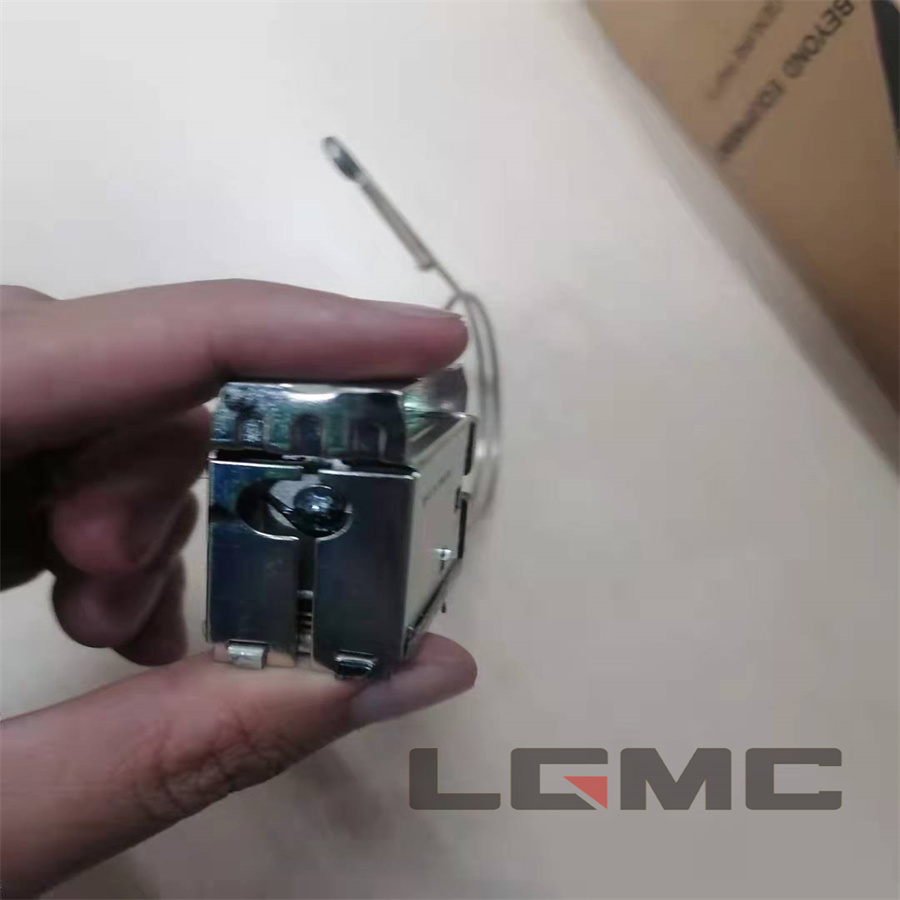 46C4971 Thermostat