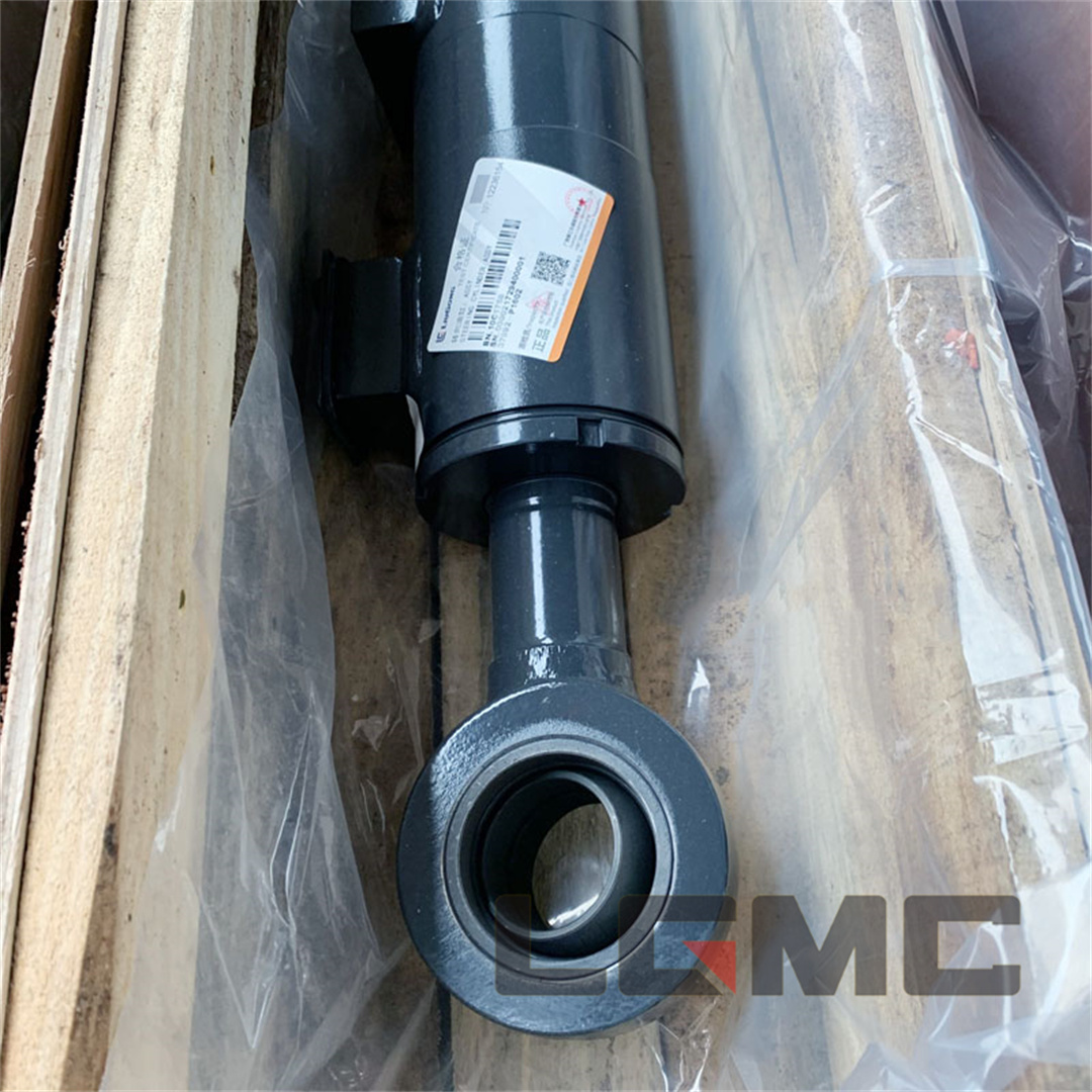 10C1768 Steering cylinder