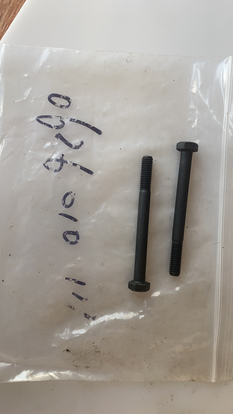 0626010111 Bolt