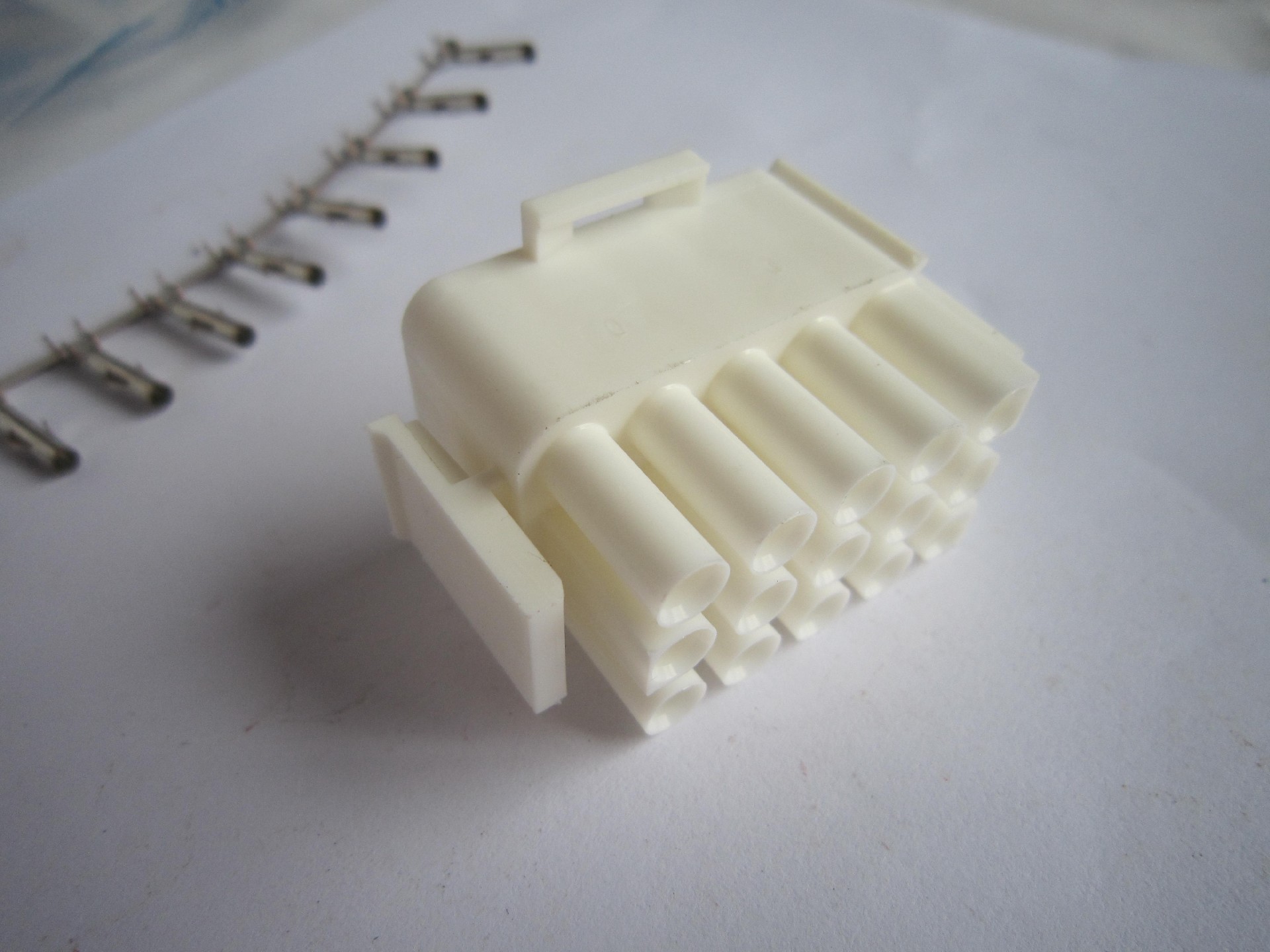 6029199005 Plug