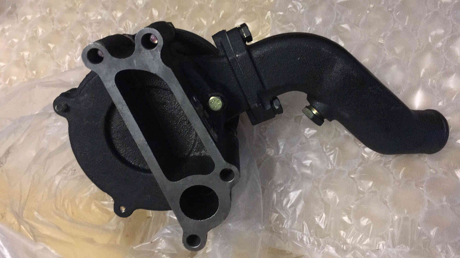 YTR4105G69-510000 Water Pump