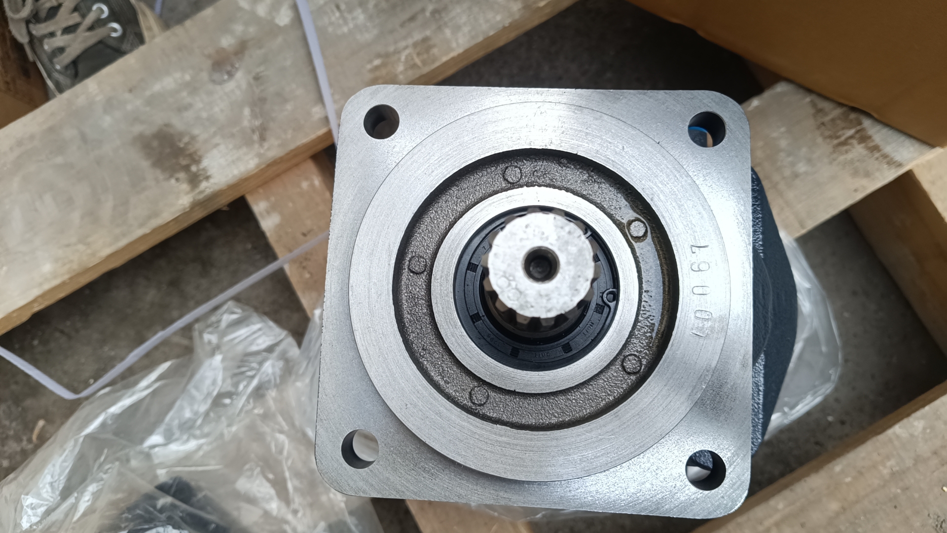 11c2308c1 steering pump