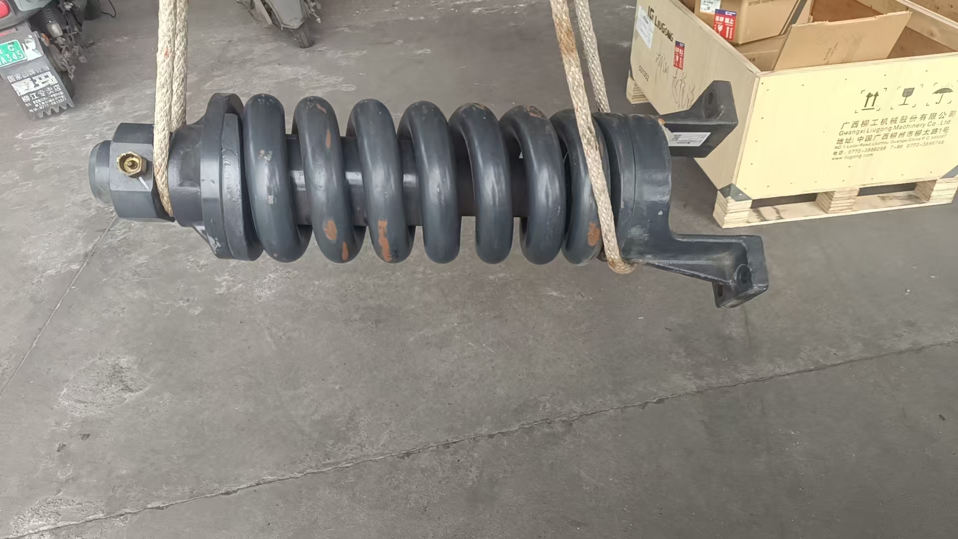 LIUGONG 44C0643P01 TENSIONER